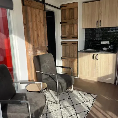 Containerwoning Op Schitterende Locatie Casa de Férias Milsbeek