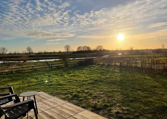 Containerwoning Op Schitterende Locatie Milsbeek