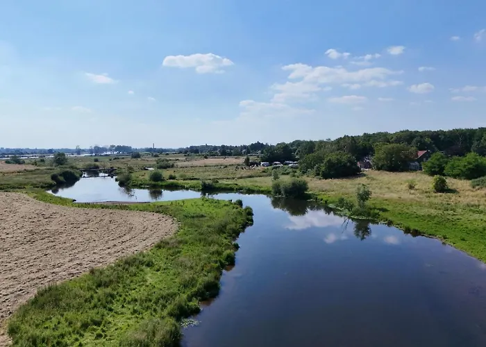 Containerwoning Op Schitterende Locatie Vakantiehuis Milsbeek