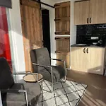 Containerwoning Op Schitterende Locatie בית נופש Milsbeek